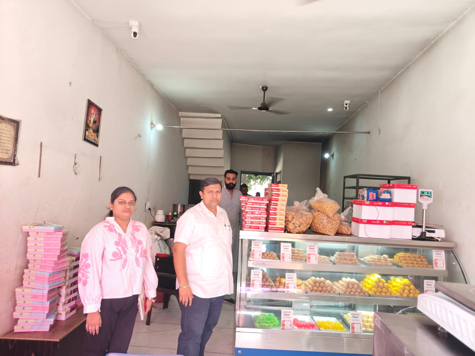 दिवाली से पहले फ़ूड सेफ़्टी डिपार्टमेंट की सख्ती, दोराहा, और पायल में छापे